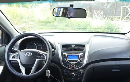 Hyundai Solaris II рестайлинг, 2012 год, 620 000 рублей, 16 фотография