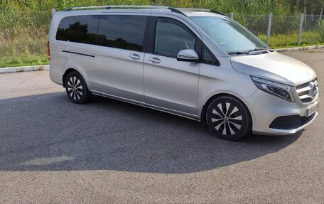 Mercedes-Benz V-Класс, 2019 год, 5 200 000 рублей, 4 фотография