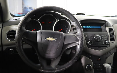 Chevrolet Cruze II, 2011 год, 899 990 рублей, 10 фотография