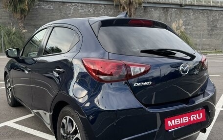 Mazda Demio IV, 2017 год, 1 380 000 рублей, 6 фотография