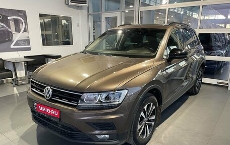 Volkswagen Tiguan II, 2019 год, 2 829 000 рублей, 1 фотография