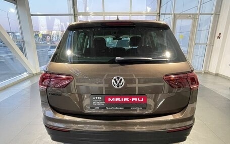 Volkswagen Tiguan II, 2019 год, 2 829 000 рублей, 6 фотография