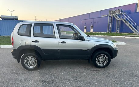 Chevrolet Niva I рестайлинг, 2013 год, 595 000 рублей, 3 фотография