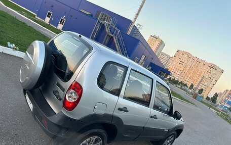 Chevrolet Niva I рестайлинг, 2013 год, 595 000 рублей, 28 фотография