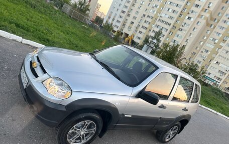 Chevrolet Niva I рестайлинг, 2013 год, 595 000 рублей, 30 фотография