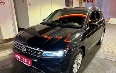 Volkswagen Tiguan II, 2017 год, 2 800 000 рублей, 2 фотография