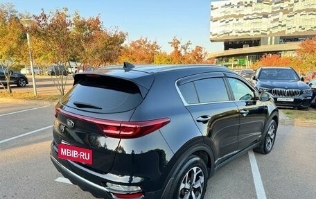 KIA Sportage IV рестайлинг, 2021 год, 2 590 000 рублей, 15 фотография