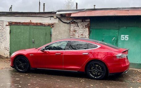 Tesla Model S I, 2014 год, 3 400 000 рублей, 1 фотография