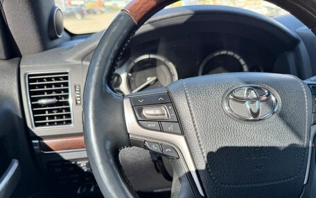 Toyota Land Cruiser 200, 2017 год, 8 500 000 рублей, 27 фотография