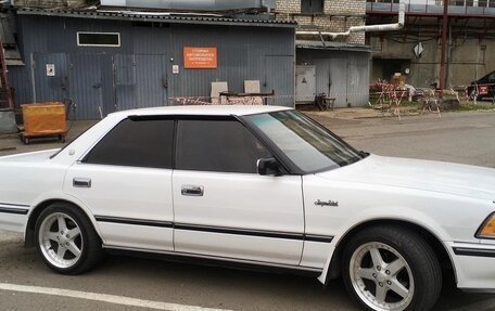 Toyota Crown, 1991 год, 880 000 рублей, 15 фотография