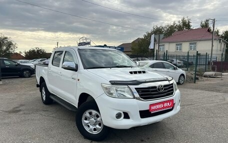 Toyota Hilux VII, 2012 год, 2 000 000 рублей, 1 фотография