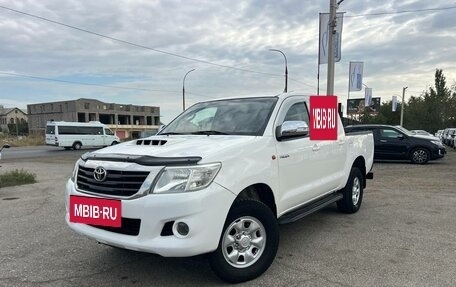 Toyota Hilux VII, 2012 год, 2 000 000 рублей, 14 фотография