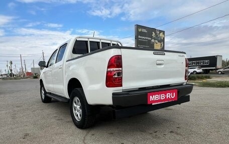 Toyota Hilux VII, 2012 год, 2 000 000 рублей, 12 фотография