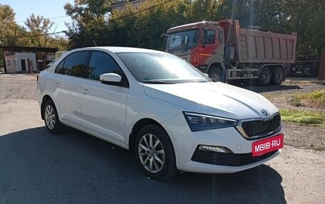 Skoda Rapid II, 2021 год, 1 900 000 рублей, 2 фотография