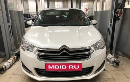 Citroen C4 II рестайлинг, 2015 год, 980 000 рублей, 2 фотография