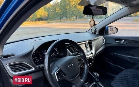 Hyundai Solaris II рестайлинг, 2018 год, 1 750 000 рублей, 6 фотография