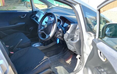 Honda Fit III, 2007 год, 680 000 рублей, 11 фотография