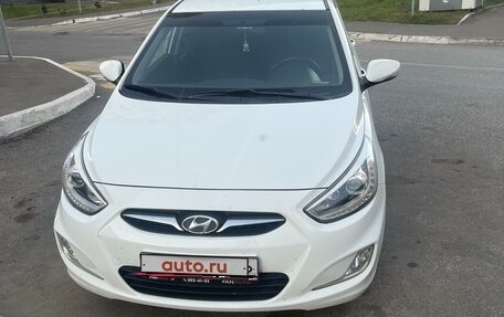 Hyundai Solaris II рестайлинг, 2013 год, 1 300 000 рублей, 1 фотография