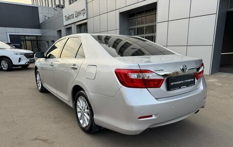 Toyota Camry, 2011 год, 1 740 000 рублей, 4 фотография