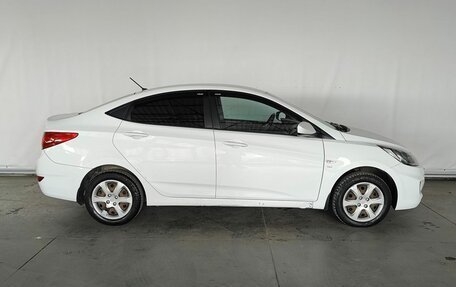 Hyundai Solaris II рестайлинг, 2011 год, 899 000 рублей, 8 фотография