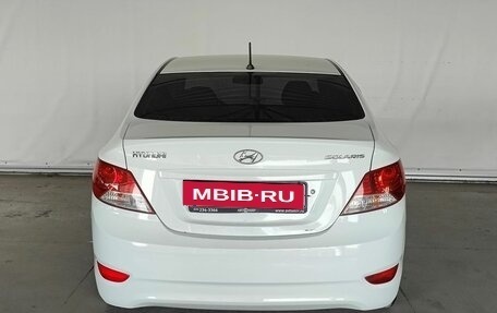 Hyundai Solaris II рестайлинг, 2011 год, 899 000 рублей, 5 фотография