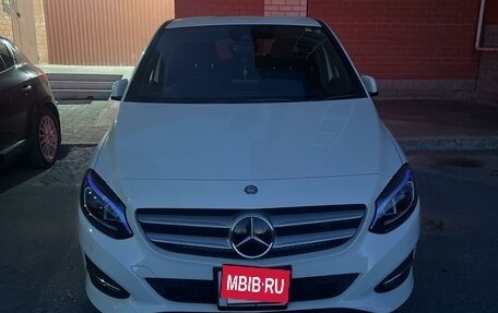 Mercedes-Benz B-Класс, 2016 год, 2 250 000 рублей, 1 фотография