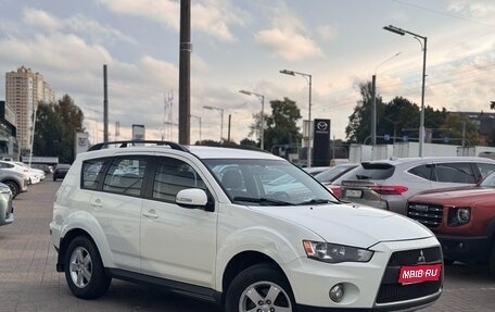 Mitsubishi Outlander III рестайлинг 3, 2012 год, 999 000 рублей, 1 фотография