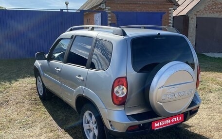 Chevrolet Niva I рестайлинг, 2014 год, 748 000 рублей, 6 фотография