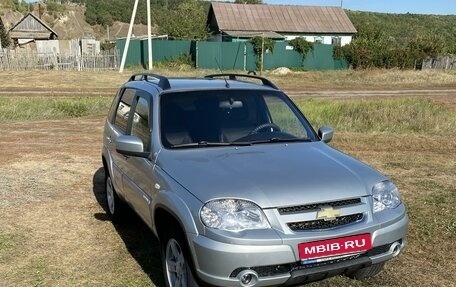 Chevrolet Niva I рестайлинг, 2014 год, 748 000 рублей, 9 фотография