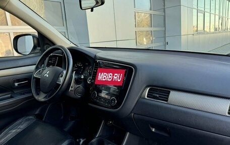 Mitsubishi Outlander III рестайлинг 3, 2013 год, 1 426 000 рублей, 10 фотография