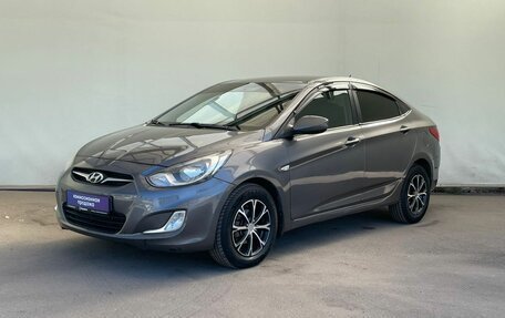 Hyundai Solaris II рестайлинг, 2011 год, 810 000 рублей, 1 фотография