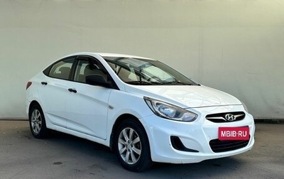 Hyundai Solaris II рестайлинг, 2012 год, 700 000 рублей, 1 фотография