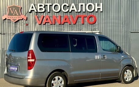 Hyundai H-1 II рестайлинг, 2012 год, 1 690 000 рублей, 5 фотография