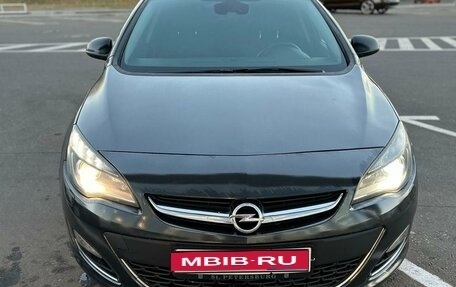 Opel Astra J, 2013 год, 900 000 рублей, 1 фотография