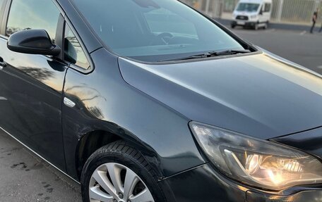 Opel Astra J, 2013 год, 900 000 рублей, 2 фотография