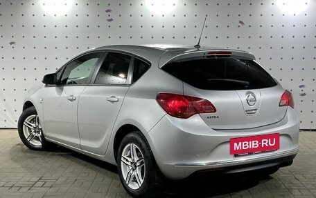 Opel Astra J, 2014 год, 860 000 рублей, 5 фотография