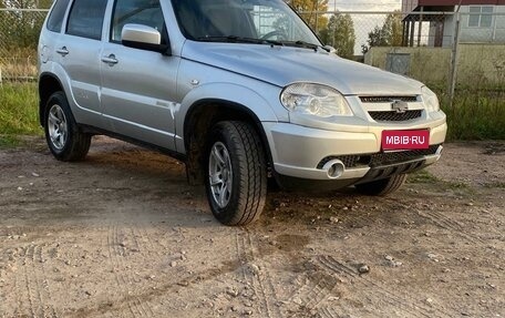 Chevrolet Niva I рестайлинг, 2017 год, 770 000 рублей, 1 фотография