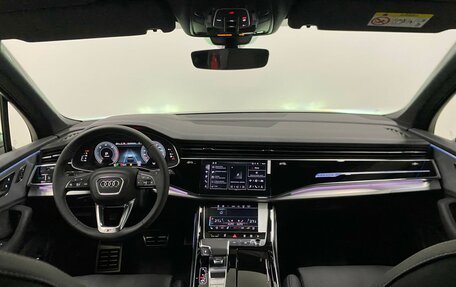 Audi Q7, 2024 год, 16 500 000 рублей, 16 фотография