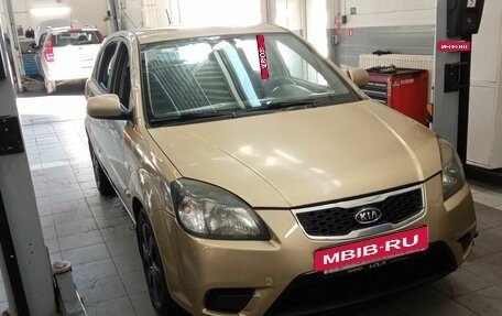 KIA Rio II, 2010 год, 650 000 рублей, 2 фотография