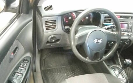 KIA Rio II, 2010 год, 650 000 рублей, 5 фотография