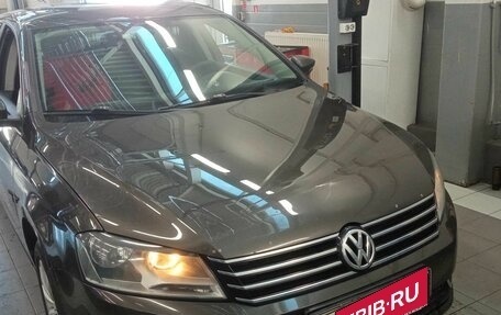 Volkswagen Passat B7, 2012 год, 962 000 рублей, 2 фотография