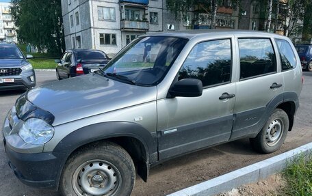 Chevrolet Niva I рестайлинг, 2015 год, 670 000 рублей, 10 фотография