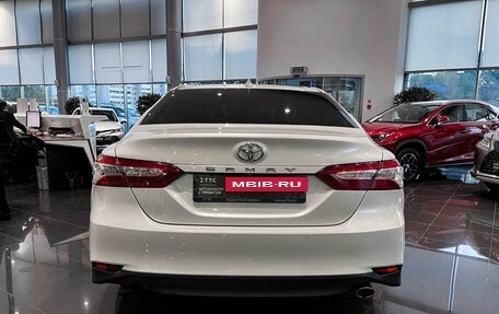 Toyota Camry, 2021 год, 3 338 000 рублей, 6 фотография