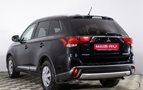 Mitsubishi Outlander III рестайлинг 3, 2016 год, 1 529 000 рублей, 7 фотография