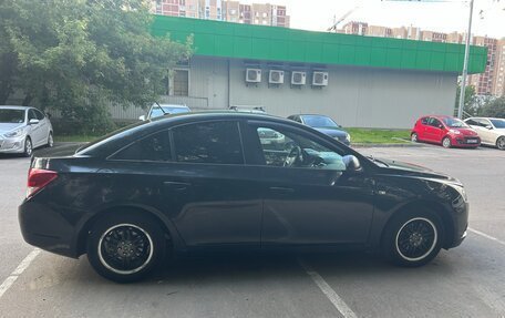 Chevrolet Cruze II, 2010 год, 730 000 рублей, 2 фотография