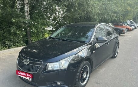 Chevrolet Cruze II, 2010 год, 730 000 рублей, 8 фотография