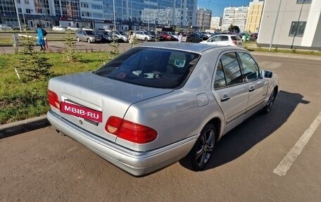 Mercedes-Benz E-Класс, 1997 год, 270 000 рублей, 4 фотография