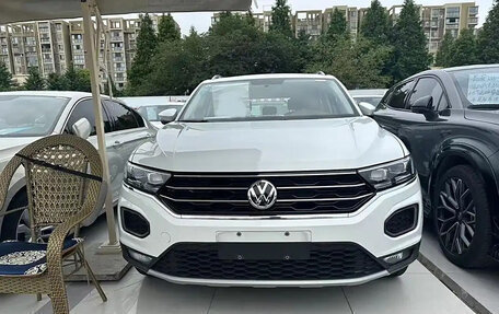 Volkswagen T-Roc I, 2021 год, 1 655 000 рублей, 3 фотография