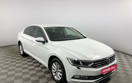 Volkswagen Passat B8 рестайлинг, 2019 год, 2 150 000 рублей, 3 фотография