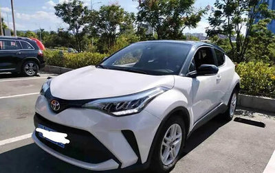 Toyota C-HR I рестайлинг, 2020 год, 2 000 000 рублей, 1 фотография